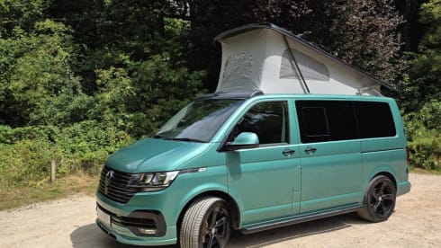 Essy – 4 berth Volkswagen campervan from 2021