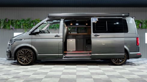Transporter VW – 4 Berth Volkswagen Transporter T6.1 LWB 150bhp S-Auto Campervan 2024