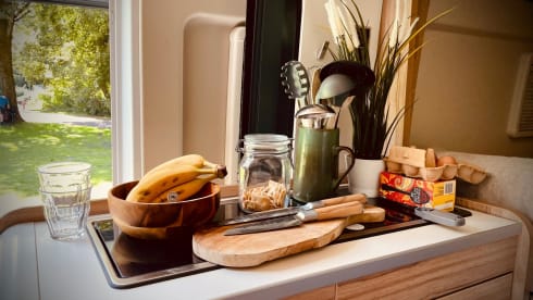 Tourer Family –  Knaus Boxstar 600 - With lifting roof and fixed 4 sleeping places!