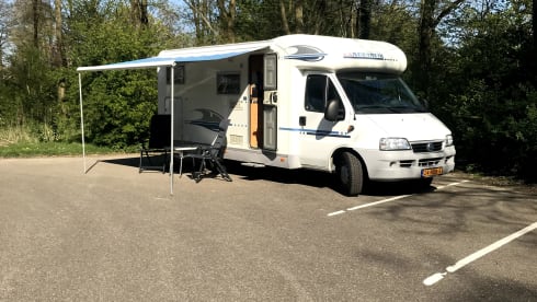 Beautiful spacious Adria Coral 660 SL