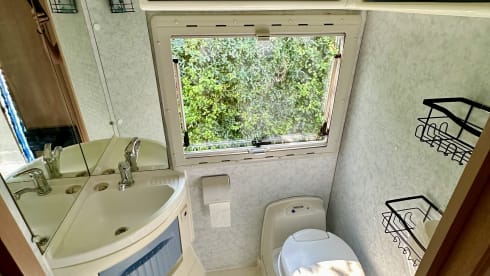 Huisje op wielen  – Spacious family/friends camper 
