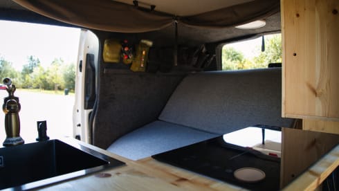 Unhiked – Camper Mercedes-Vito con cambio automatico