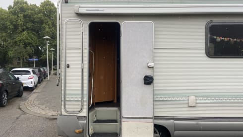 Rickie  – 5p Rimor alcove from 2000