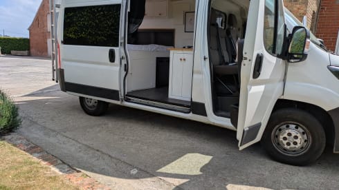 The sunchaser – Peugeot boxer 2018 OFF-GRID