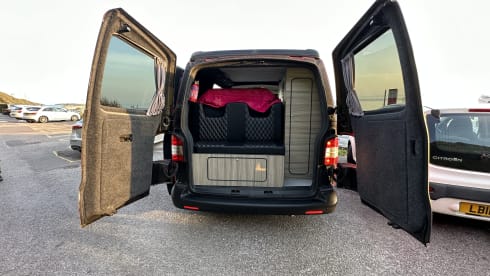 Sun Chaser – 4 berth Volkswagen campervan from 2011