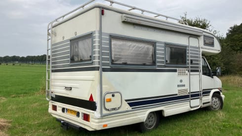 Trendy family camper