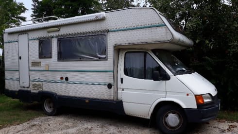 Equipped camper - 7 seats