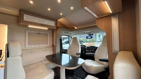Collector Deluxe – 4p Fiat semi-integrated from 2020
