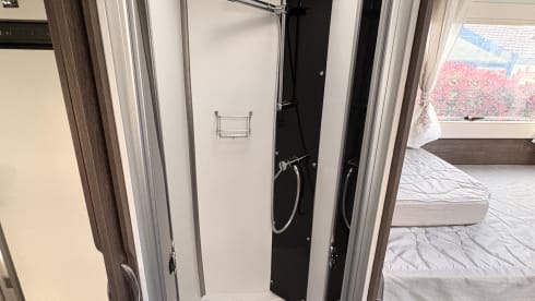 happy camplife – 5p Ford semi-integrated uit 2023