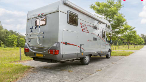 Alcôve Hymer 4 personnes de 2006