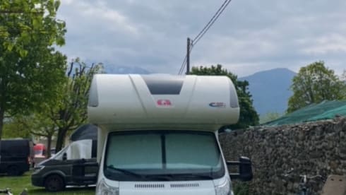 6p Adria Mobil Alcove