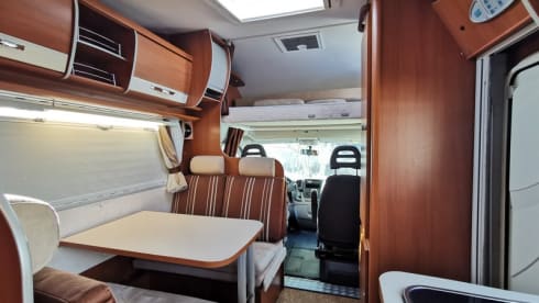 Christian  – Camper MC LUISE 2.2 130 HP 6 seats