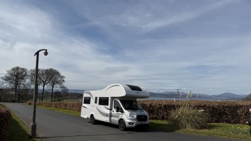 The Stag  – 6 berth Roller Team auto roller 746 