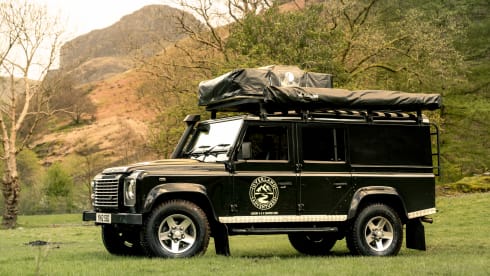 STEVENSON – Land Rover Defender 110 with Rooftop Tent & Awning | Carries 5, Sleeps 3