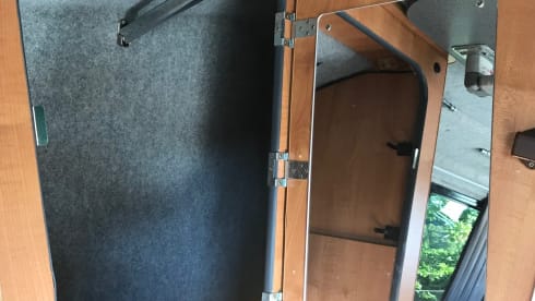 Stan – 4 berth Volkswagen Campervan - Stan