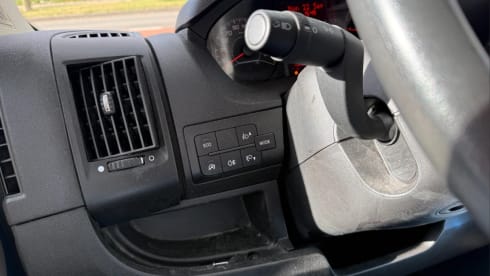 Rijnmondse smurf – 3p Challenger bus uit 2020