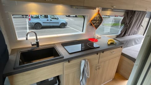 Tomo – 2 berth Peugeot campervan from 2017