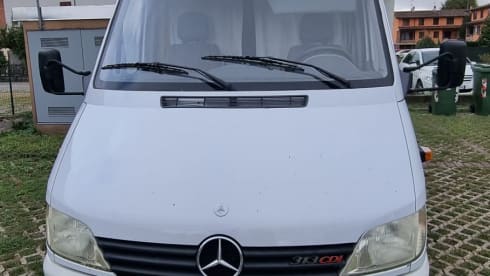 Cello83 – Camper semintergrale Rimor super brig 645 su Mercedes 