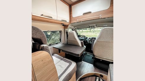 CLAY & GRACE - home away from home – 2-person Knaus bus camper from 2019 - with special design