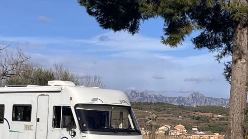 4p Hymer semi-integrated from 2000