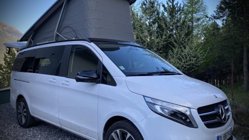 MP  – Mercedes, MarcoPolo, 4 × 4