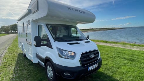 Queen K – Nieuwe 6-persoons alkoofcamper uit 2026