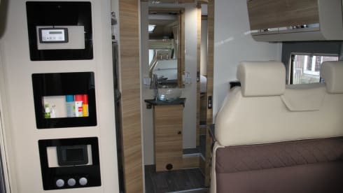 Luxuriöser Adria Matrix Familiencamper mit automatischem Niveausystem