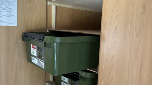 easy –  fantastic complete Bürstner semi-integrated.