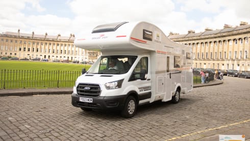 6 berth Luxury motorhome