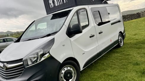 4 Schlafplätze, anderes Wohnmobil aus dem Jahr 2015