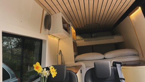 Bolt – 5 berth Mercedes-Benz Sprinter Van 2016