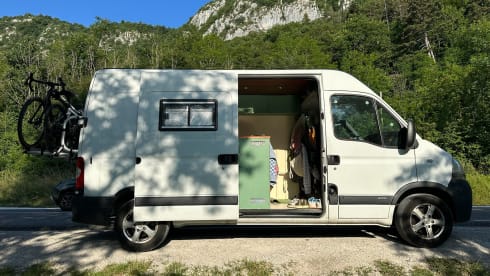 Atmospheric self-build camper van for 2 people (+ baby/small child)
