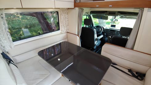 spacious 6 person family camper