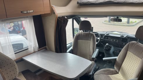 Semi-Integrated Camper for 4 people.