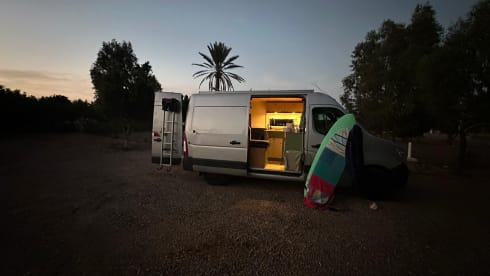 Go_vanture  – 3p Nissan campervan uit 2016