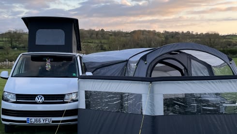 Yolanda – Volkswagen Coast T6