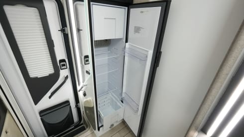 4p McLouis semi-integrated uit 2025