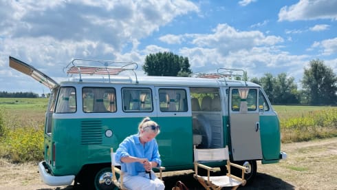 Volkswagen T2 bus from 1985