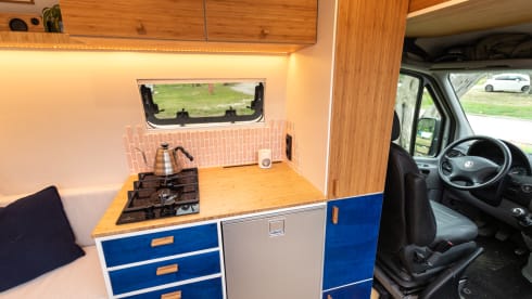 Miep – Miep: comfortable off-grid camper!