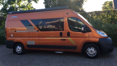 Compacte Buscamper – Dutch orange