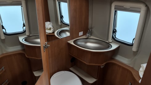 Beautiful Possl bus camper (2019) complete with inventory.