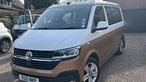 Denz – 4 berth 2021 Volkswagen California Coast