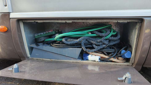 6p Ford alcove uit 2005