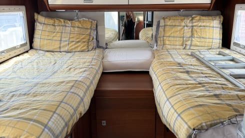 Luxury home on the road – 5 berth Fiat ducato, Super Brigg 695, 2017