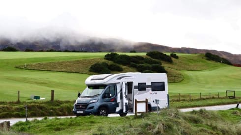 Oscar  – 4 berth Roller Team semi-integrated from 2023