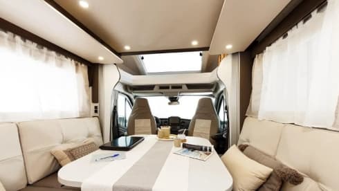 "Mike" – Benimar T488 semi-integrated