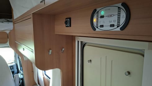 Huisje op wielen om mee op avontuur te gaan! – Schönes Familienwohnmobil
