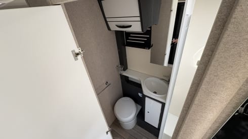 Glamys - 320 Ford – MCLOUIS GLAMYS 226 Ford with automatic transmission