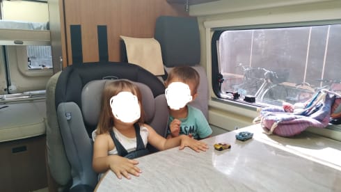 Mattia – Camper furgonato Ducato 6m Rollerteam doppio letto matrimoniale in coda