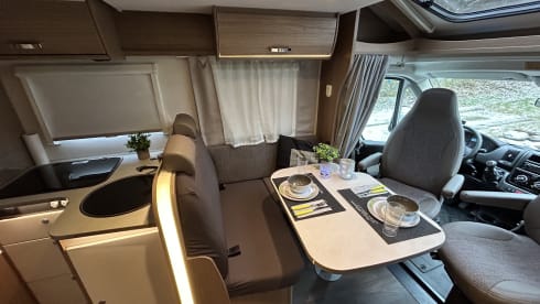 On the way home (T447)